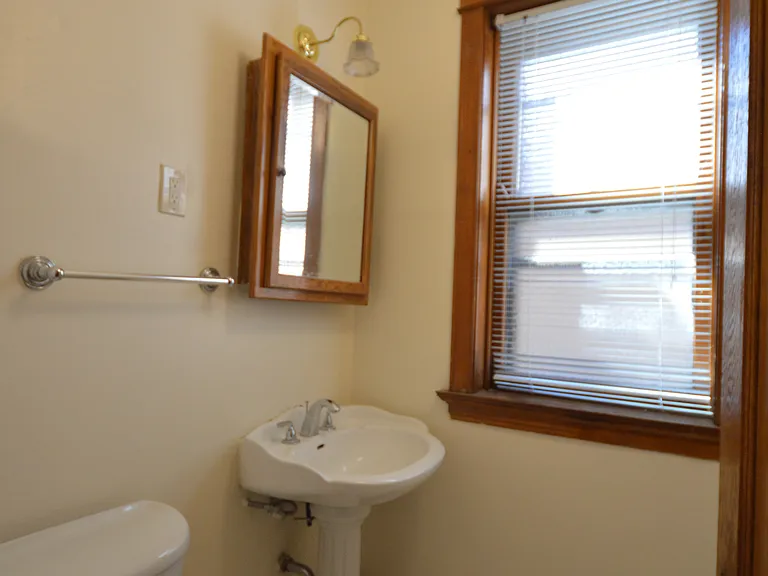 859 W Fletcher St #3 — Photo 19