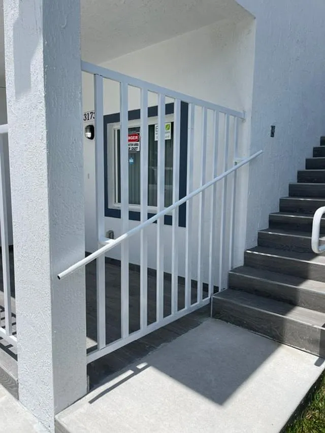 3 bed, 1250 sqft, $2,550 — Photo 2