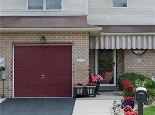 14 Heritage Ln, Easton, PA