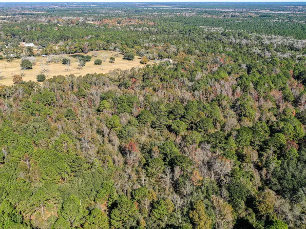 1 Dap Rd E, Moss Pt, MS 39562