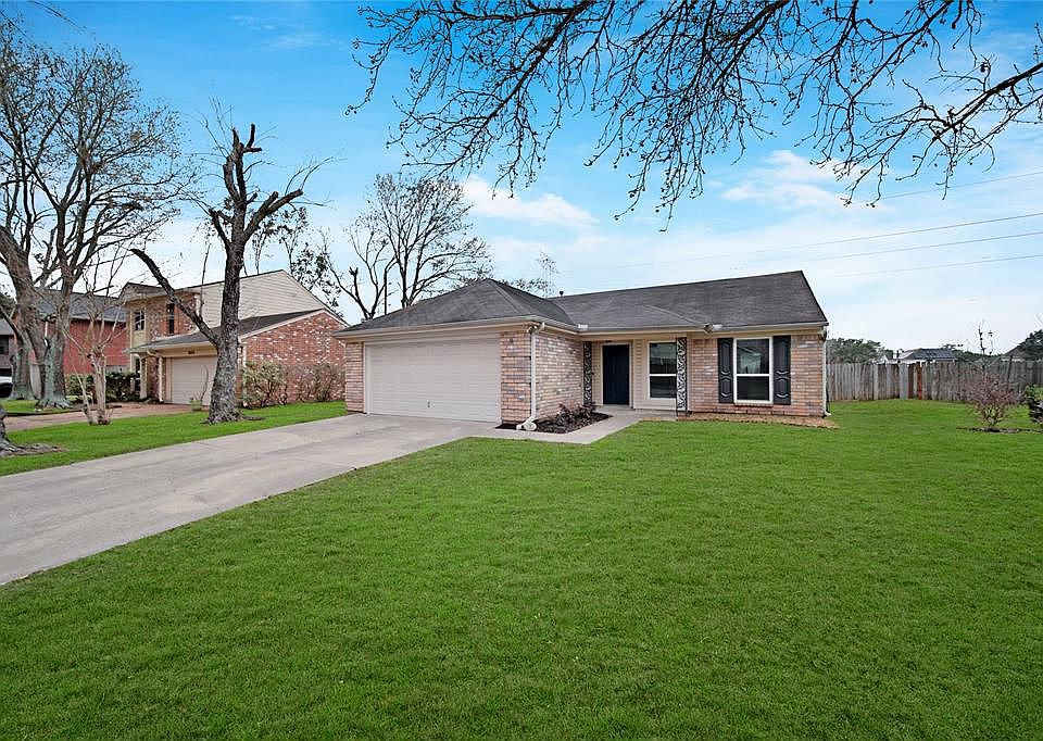 1st image of 21470 Park Mill Ln