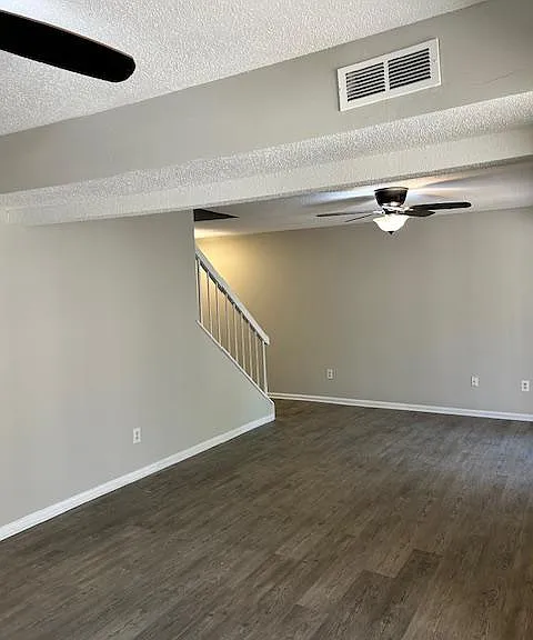 465 Hickory Hill Dr — Photo 7