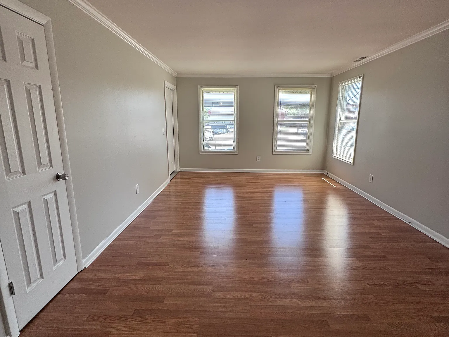 2 bed, 1.5 bath, 1200 sqft, $2,150 — Photo 3