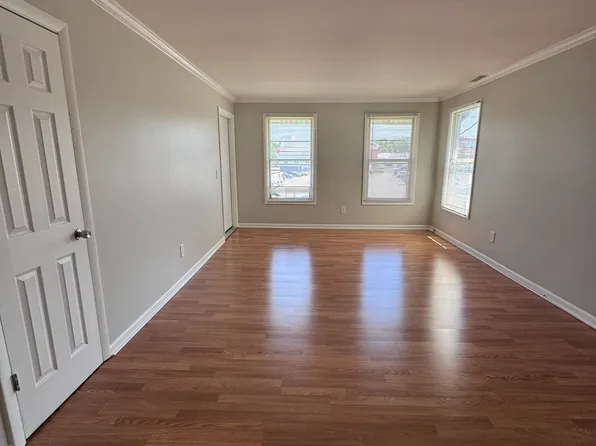 736 Savin Ave, West Haven, CT