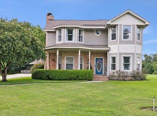 242 Loch Lomond Rd, Bridge City, TX 77611