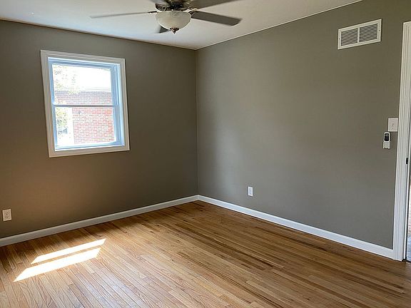 4th image of 3526 N Elmcroft Ter