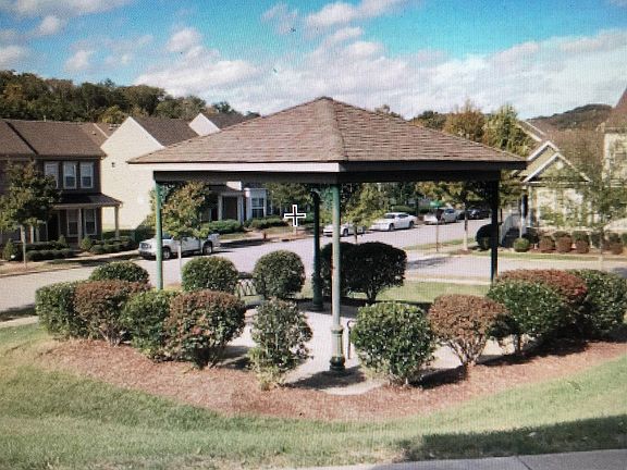 2nd image of 2909 Stone Ln