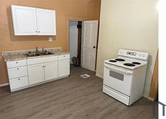 817 Madison Ave — Photo 10