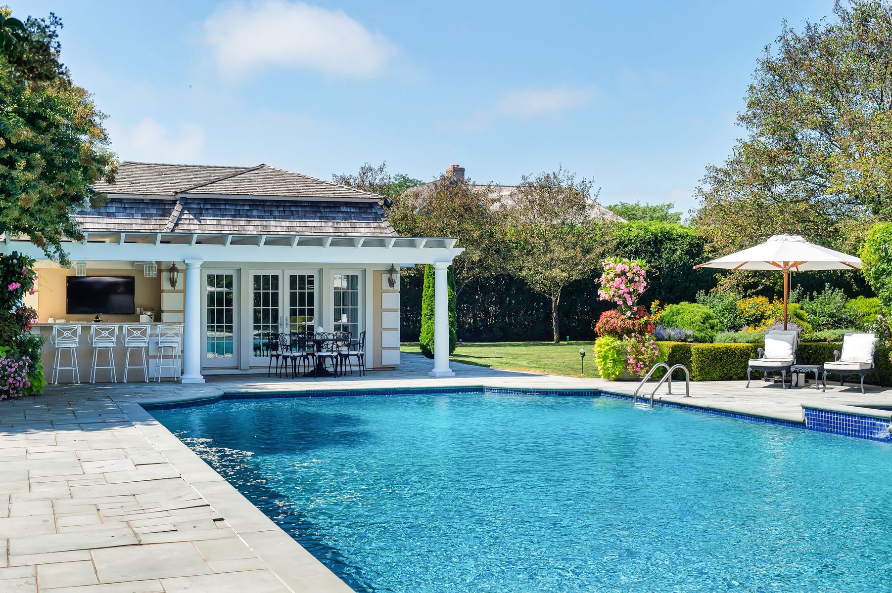 3 Halsey Farm Dr, Southampton, NY 11968 Out East