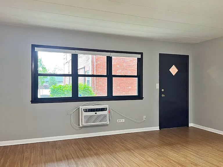 527-533 Des Plaines Ave. and 7624-7626 Wilcox — Photo 4