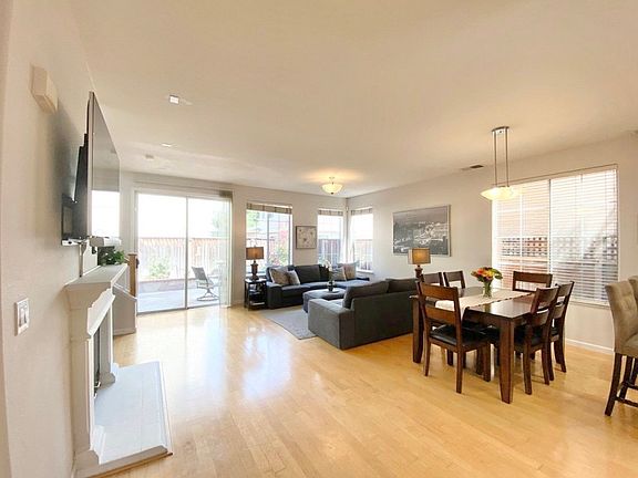 3rd image of 2935 Rubino Cir