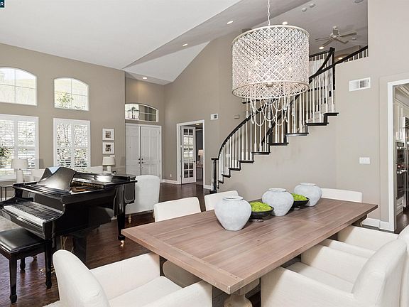 5th image of 1536 Serafix Rd