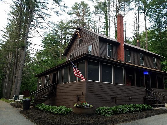 2nd image of 365 E River Dr