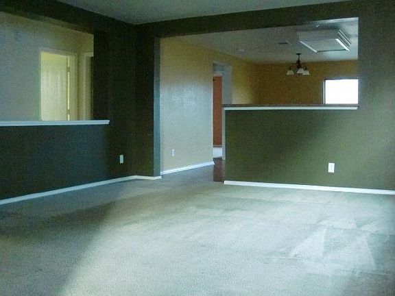 3rd image of 10614 Terrace Pln