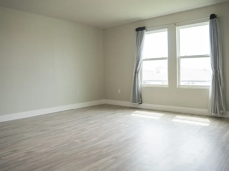 1273 Zambrana Ct — Photo 28