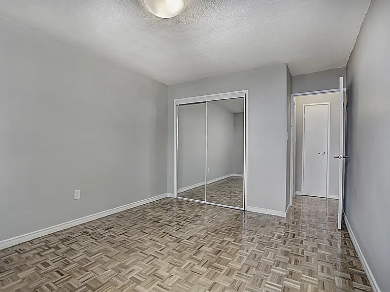 3895 Lawrence Ave E — Photo 21
