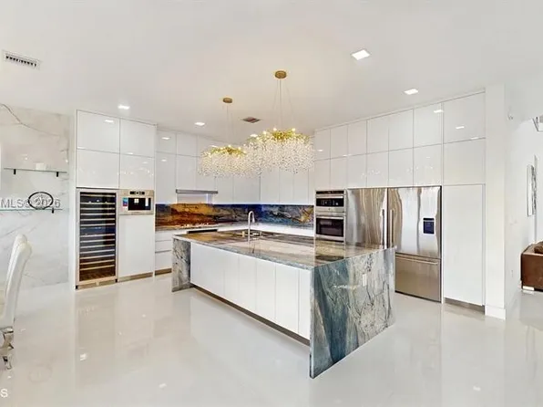 8350 Royal County Down Rd, Boca Raton, FL 33434