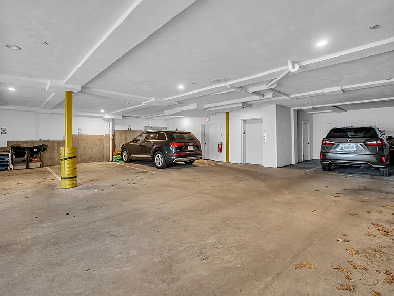 56 Belmont St #2 — Photo 27