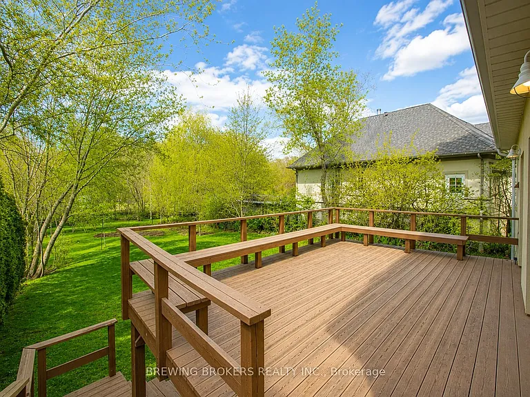 1299 Stavebank Rd — Photo 2
