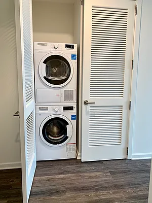 Rented by The Dermot Realty Management Company | media 15