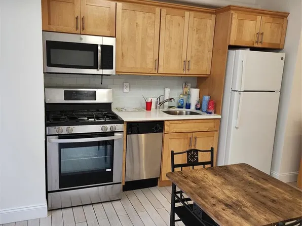 30-47 Hobart Street image 5 of 12