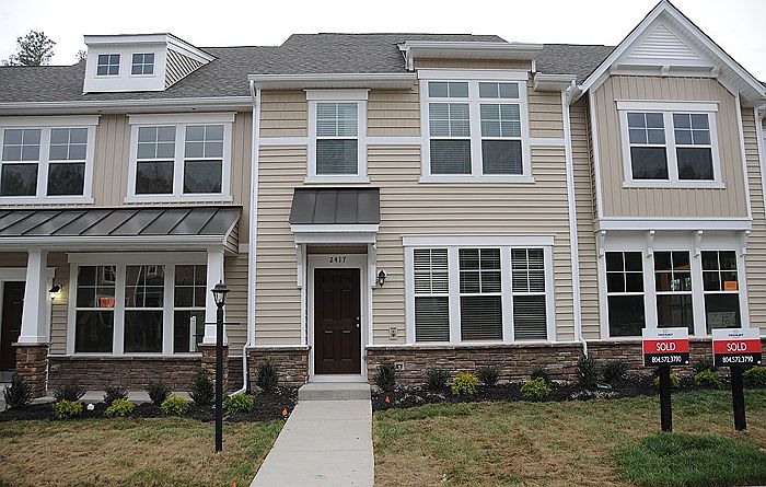 1st image of 2417 Marions Ln