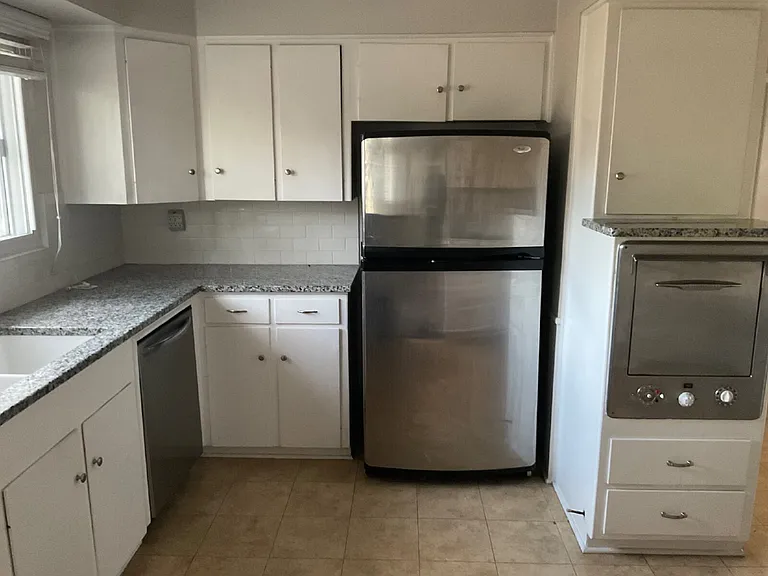 515 Cave Ln — Photo 12