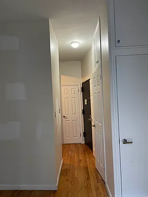 Rented by Eric Goodman Realty Corp | media 14