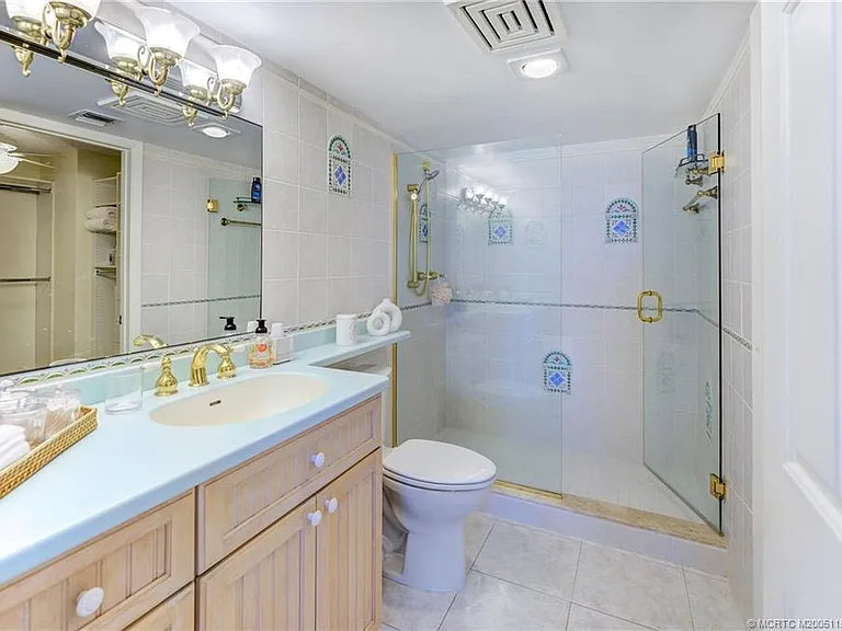 2571 NE Ocean Blvd #104 — Photo 15