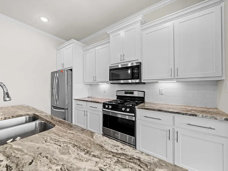 11432 Lindsey Garden Dr — Photo 20