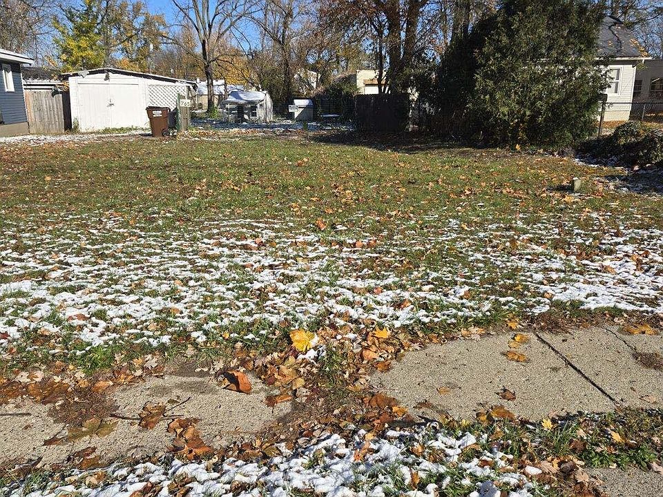 2nd image of 765 Davis St