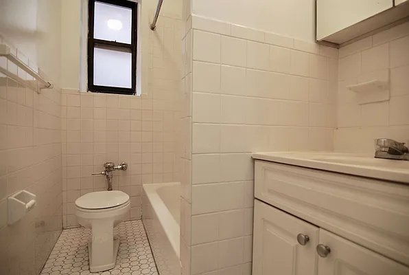 Rented by Building Equity Real Estate LLC | media 16