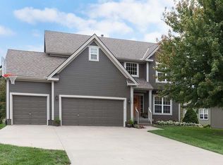 2329 SW Feather Ridge Rd, Lees Summit, MO 64082