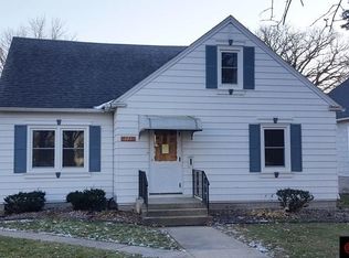 223 W 3rd St, Blue Earth, MN 56013