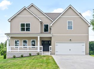 221 Copeland Rd, Clarksville, TN 37042