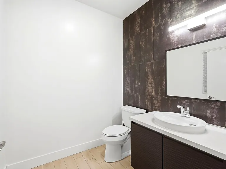 11305 Moorpark St — Photo 33
