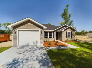 992 Spring Grove Rd, Jesup, GA 31545