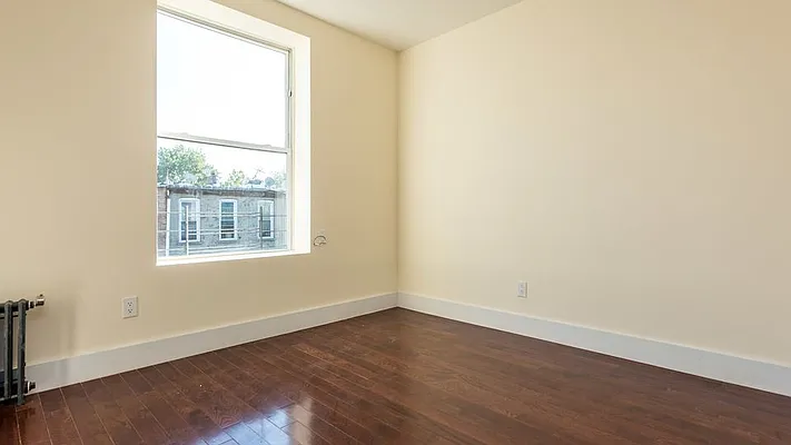 Rented by Nooklyn NYC LLC | media 13