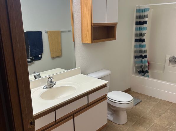 951 Oak Ridge Ct #604