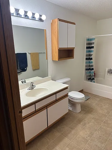 951 Oak Ridge Ct #604 Photo 1
