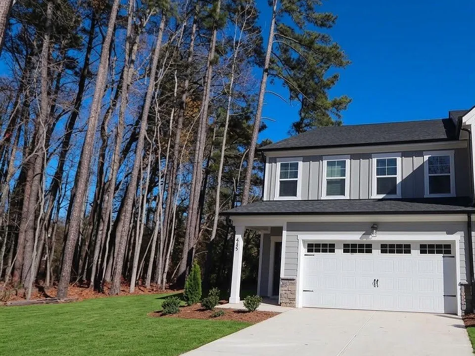 435 Clark Creek Ln