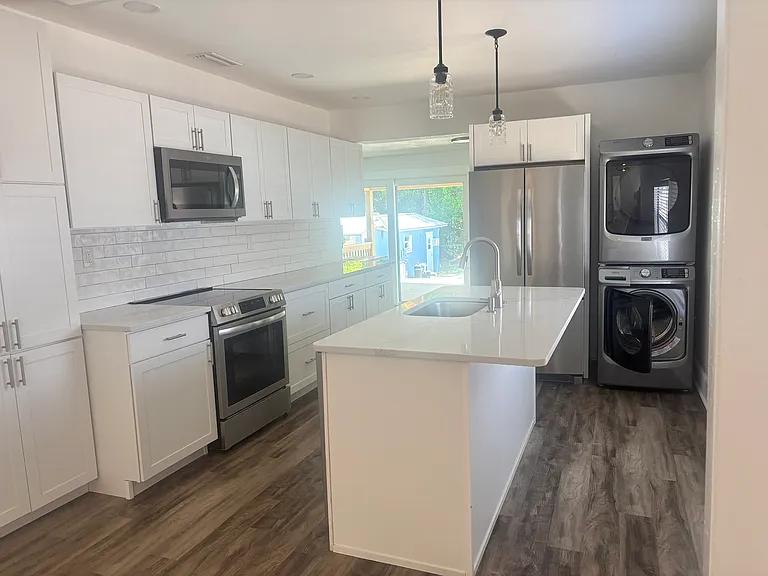 602 N Grosse Ave — Photo 8