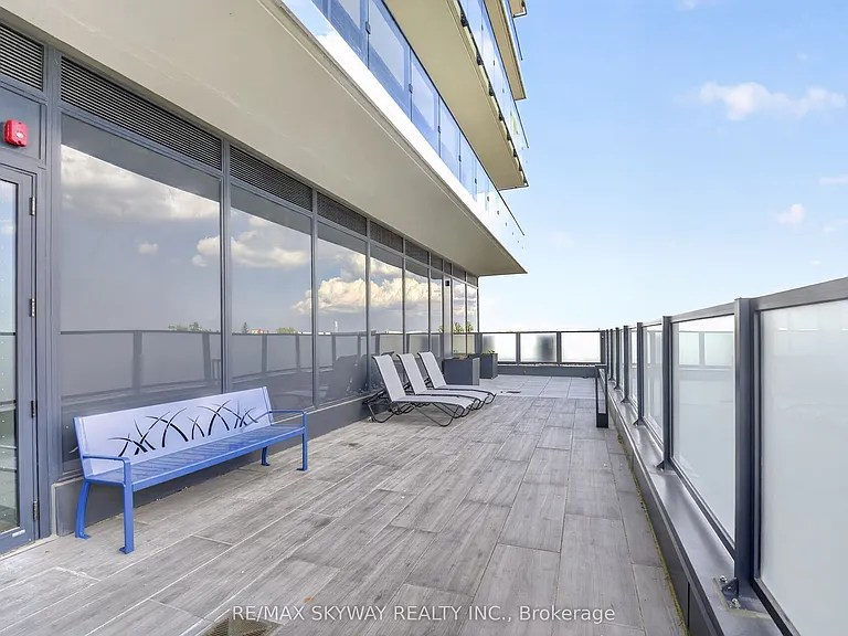 15 Skyridge Dr #521 — Photo 11