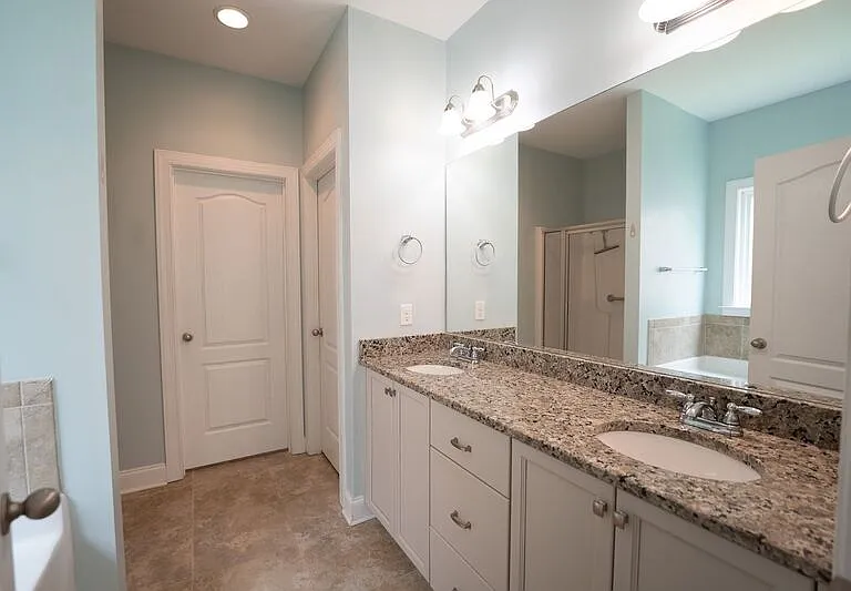 117 Laguna Way — Photo 24