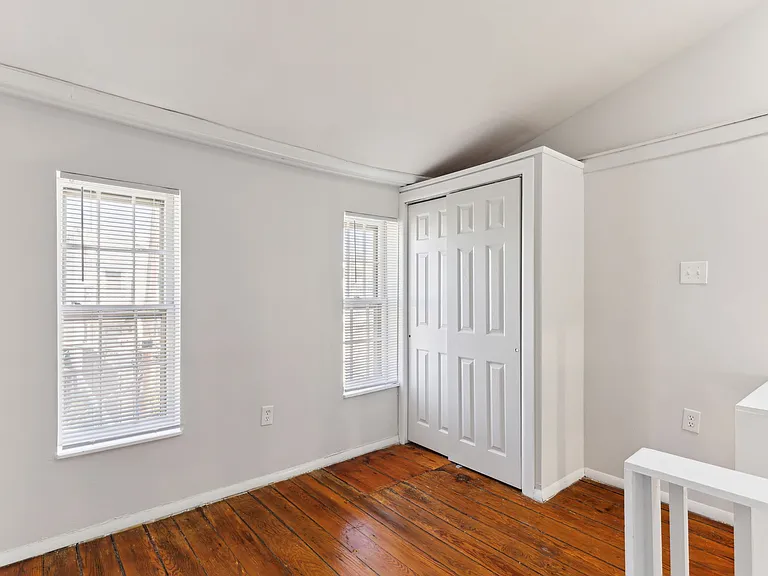 304 Sears St — Photo 25