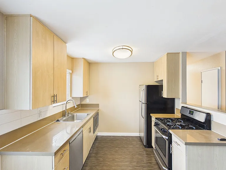 4119 Arizona Street — Photo 10