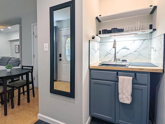 5th image of 1102 S Buckingham Rd #2
