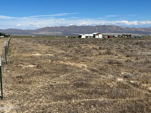 5285 Weatherby Dr, Winnemucca, NV 89445