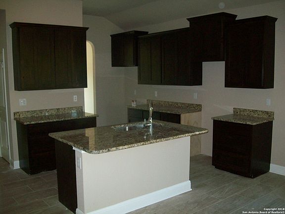 2nd image of 5211 Northwest Trail