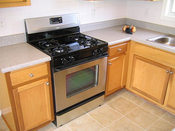 Kitchen w/ New Tile and New Stainless Steel Appliances!